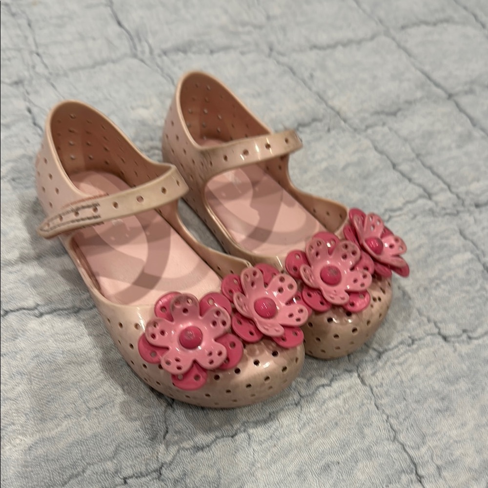 Mini Melissa Pink and Cream Dress Shoes with Floral Design